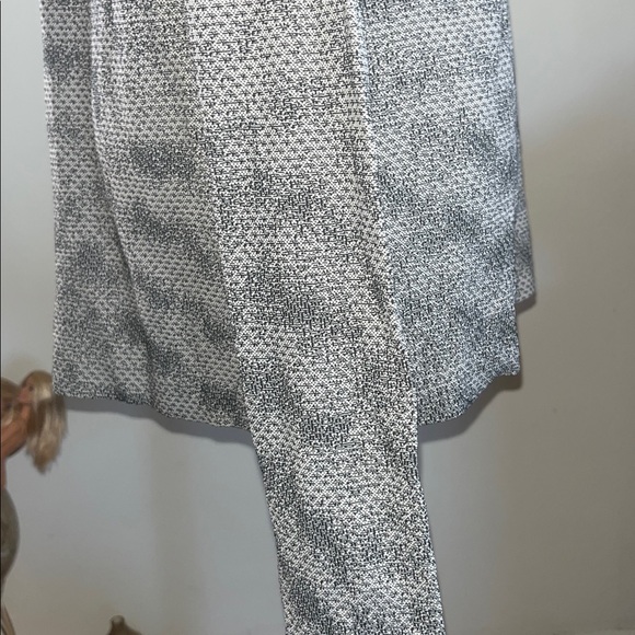 Lululemon - Picture 8 of 8